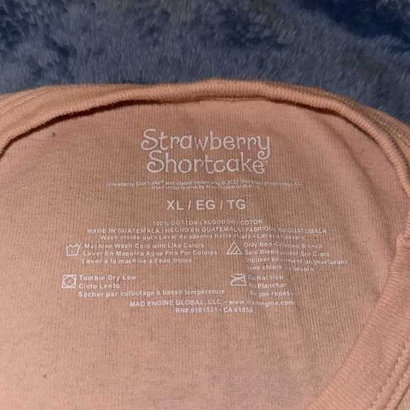 Strawberry shortcut cutie pie crop top - Picture 4 of 4